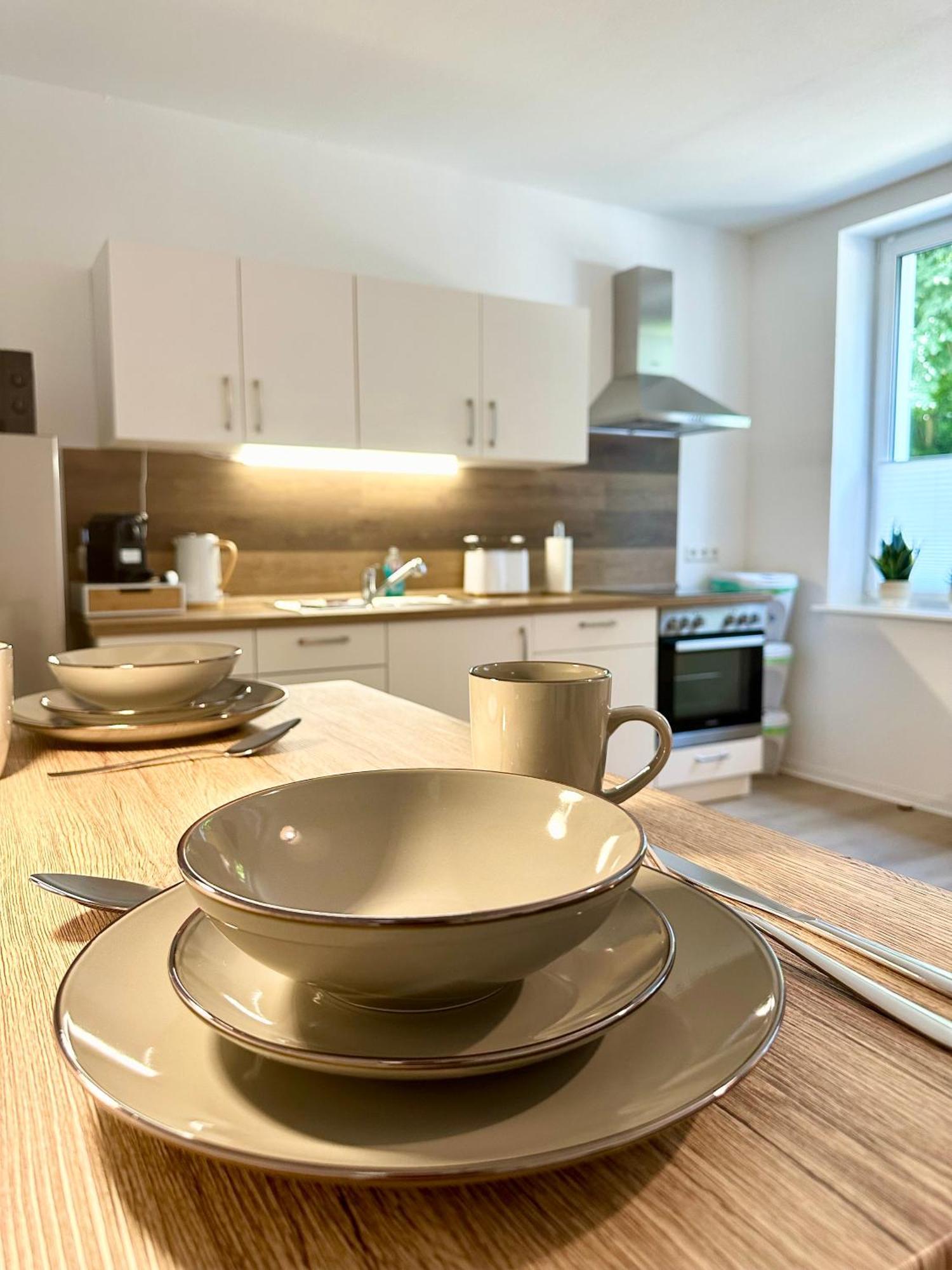 Apartment Modernes Mit Queensize-bett, Netflix, Kueche, Erdgeschoss, Naehe Ameos Klinik *